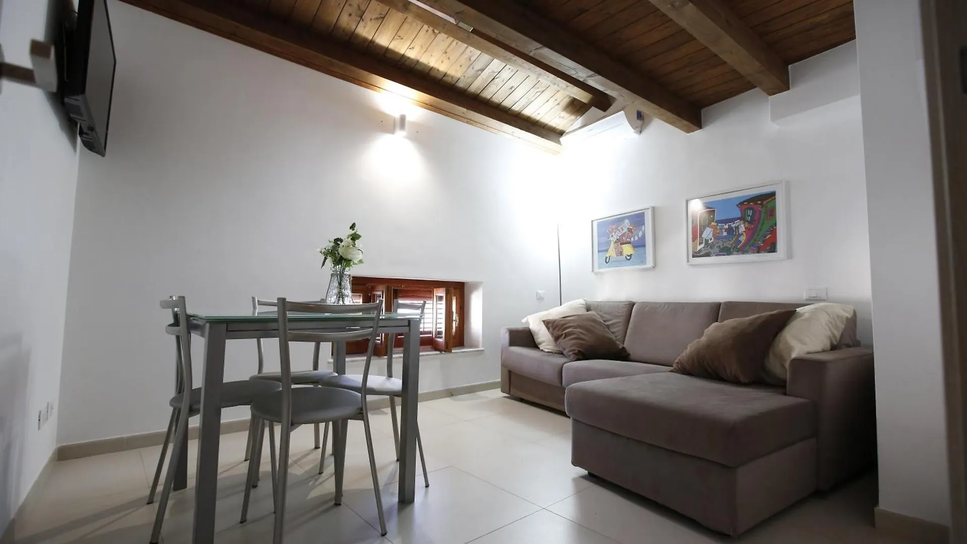 Apartment Papyri Palermo 0*,  Italia